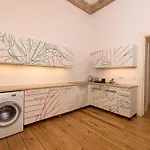 Staywell - Apartment Am Schloss Bellevue Fuer Bis Zu 12 Personen