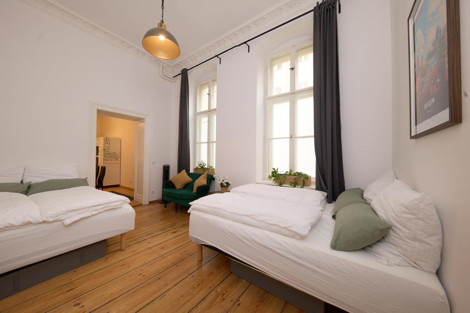 Staywell - Am Schloss Bellevue Fuer Bis Zu 12 Personen Appartement *